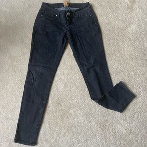 Black skinny jeans